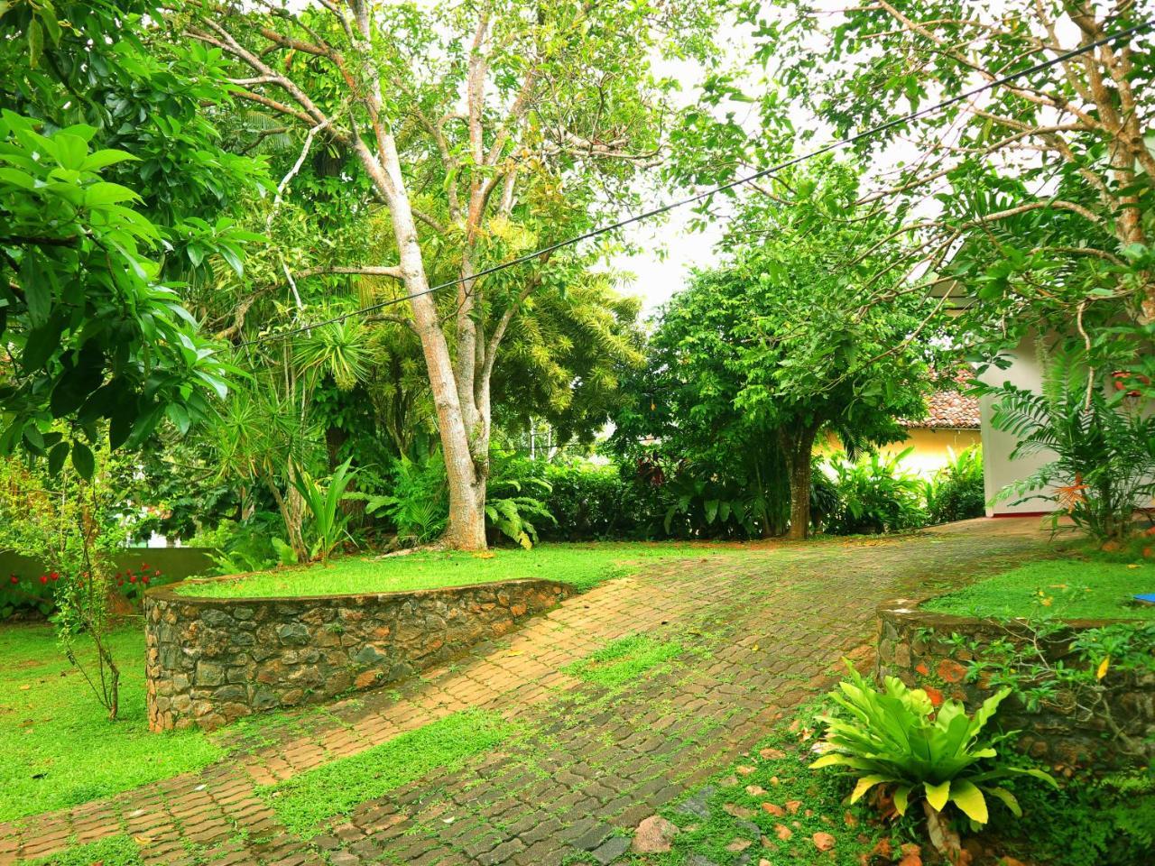Galle Rest Home Luaran gambar